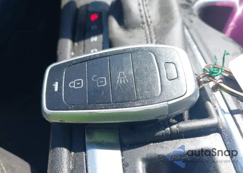 2019 Chevrolet Equinox Lt z USA, uszkodzony, nr VIN 2GNAXJEV1K6244137